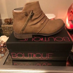 Boutique by Corkys booties
